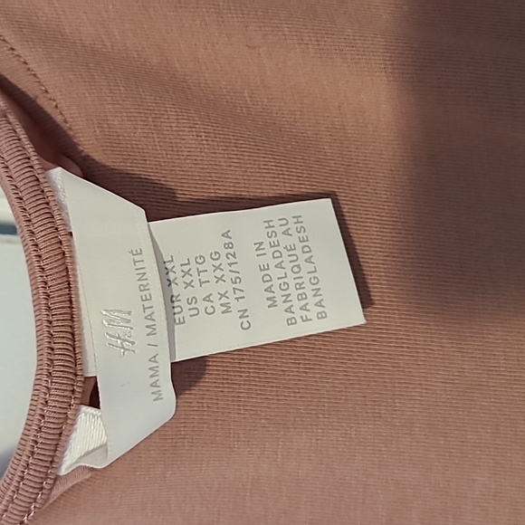 H & M , size XXL Maternity , peace - Picture 2 of 3